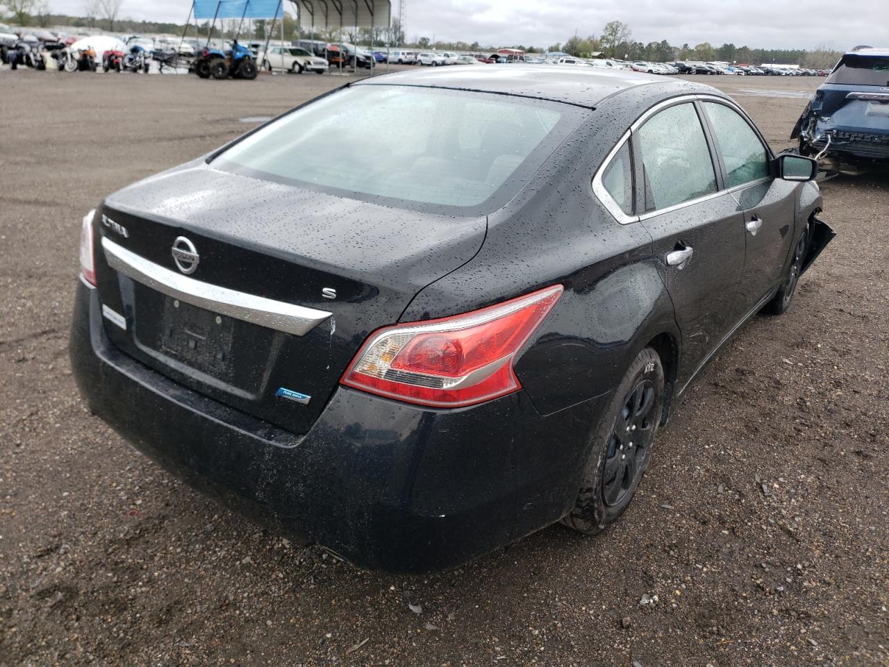 Photo 4 from auction – 2013 NISSAN ALTIMA 2.5 with VIN 1N4AL3AP0DN568580
