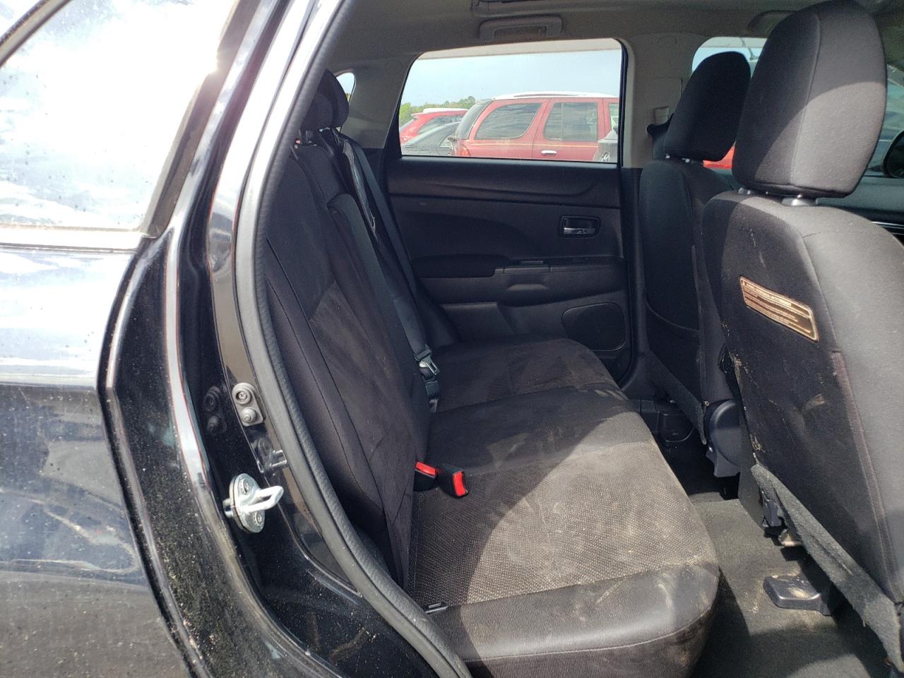 Photo 6 from auction – 2013 MITSUBISHI OUTLANDER with VIN 4A4AP4AU5DE009979