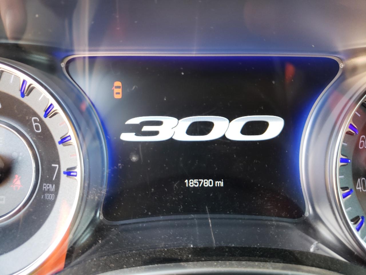 Photo 8 from auction – 2016 CHRYSLER 300C with VIN 2C3CCAEGXGH252543
