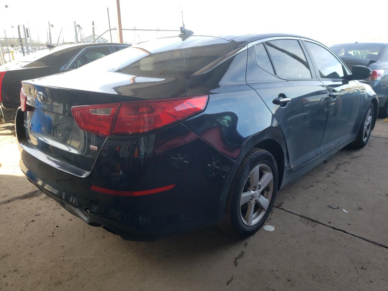 Photo 4 from auction – 2014 KIA OPTIMA LX with VIN 5XXGM4A7XEG291926