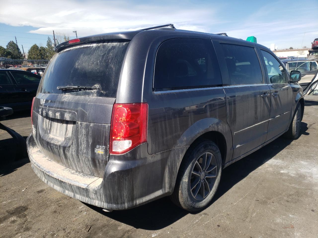 Photo 4 from auction – 2017 DODGE GRAND CARA with VIN 2C4RDGCG8HR629827