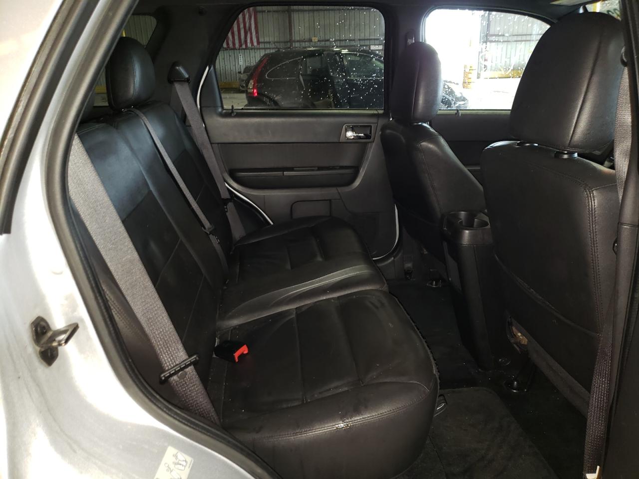 Photo 6 from auction – 2011 FORD ESCAPE with VIN 1FMCU9EG9BKB83395
