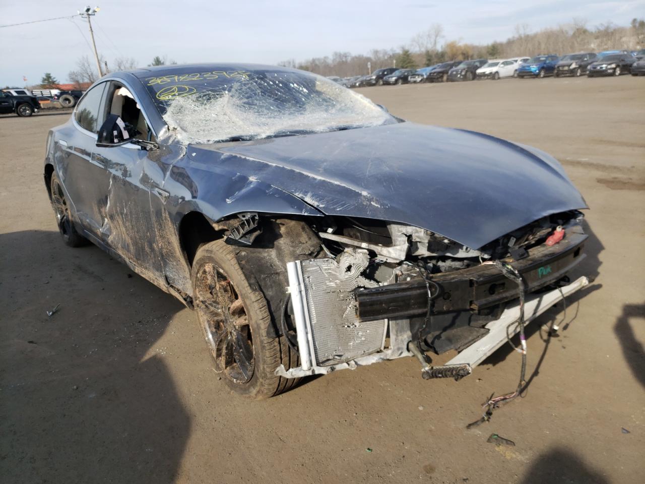 Photo 9 from auction – 2014 TESLA MODEL S with VIN 5YJSA1H12EFP46712