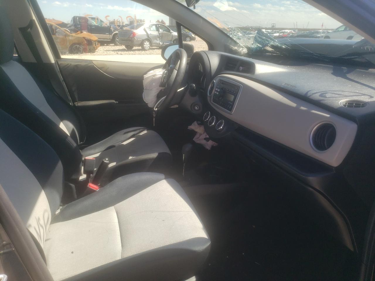 Photo 5 from auction – 2013 TOYOTA YARIS with VIN JTDKTUD39DD542465