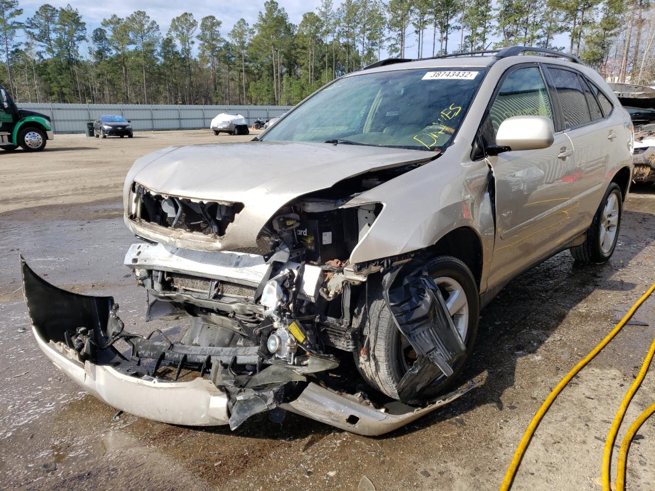 Photo 2 from auction – 2005 LEXUS RX 330 with VIN 2T2GA31U15C029658