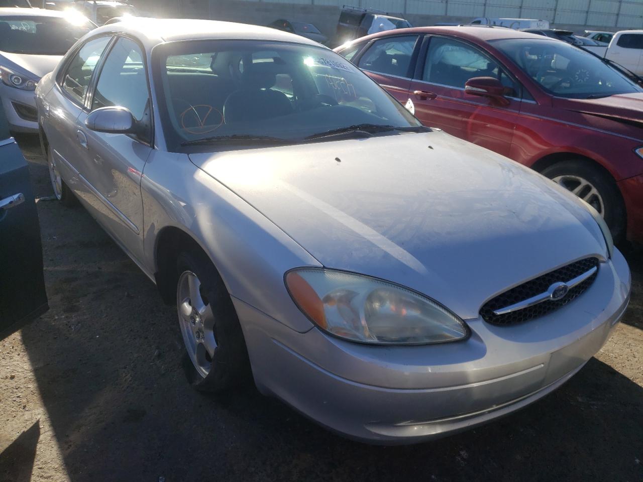 FORD TAURUS SE 2003 with VIN 1FAFP53U73G136046 - Photo from auction