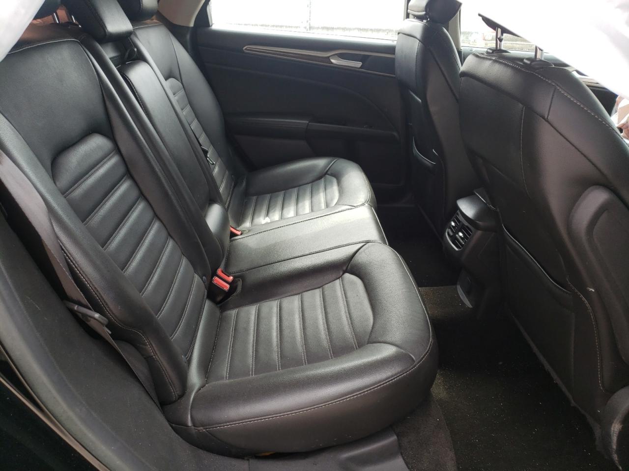 Photo 6 from auction – 2016 FORD FUSION SE with VIN 3FA6P0HD1GR143441