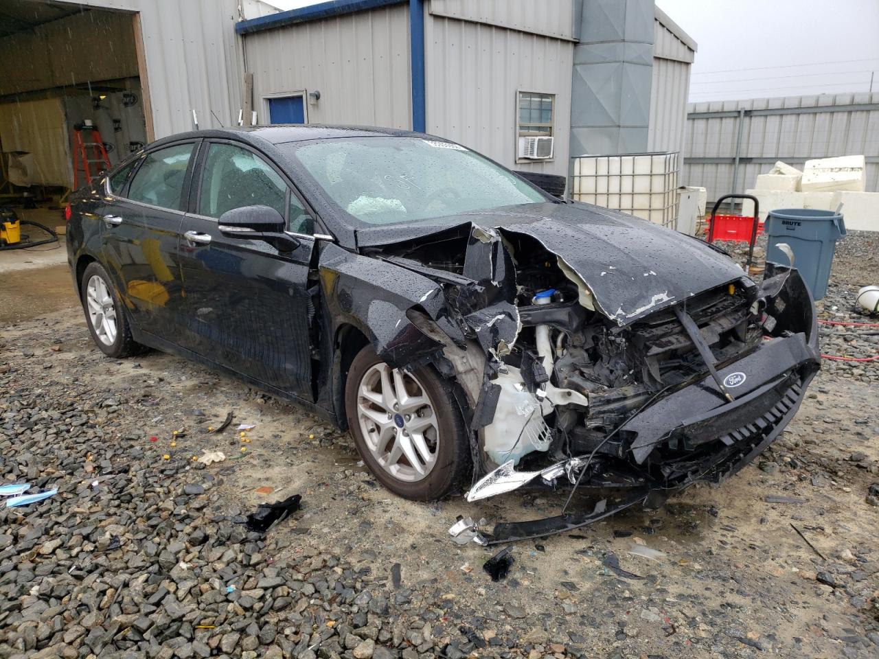FORD FUSION SE 2015 with VIN 1FA6P0H71F5127946 - Photo from auction