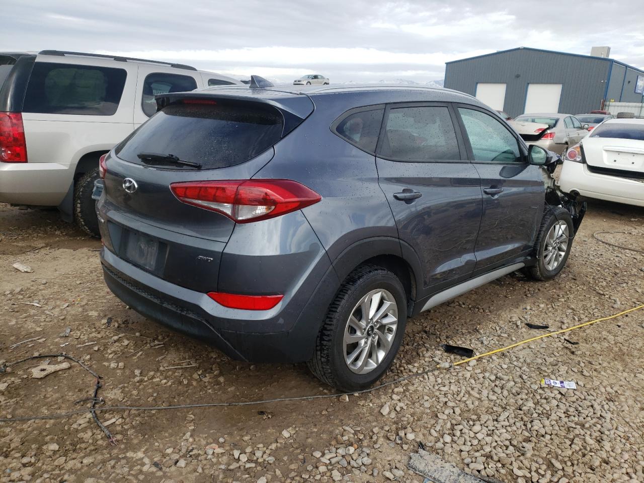 Photo 4 from auction – 2018 HYUNDAI TUCSON SEL with VIN KM8J3CA4XJU732270