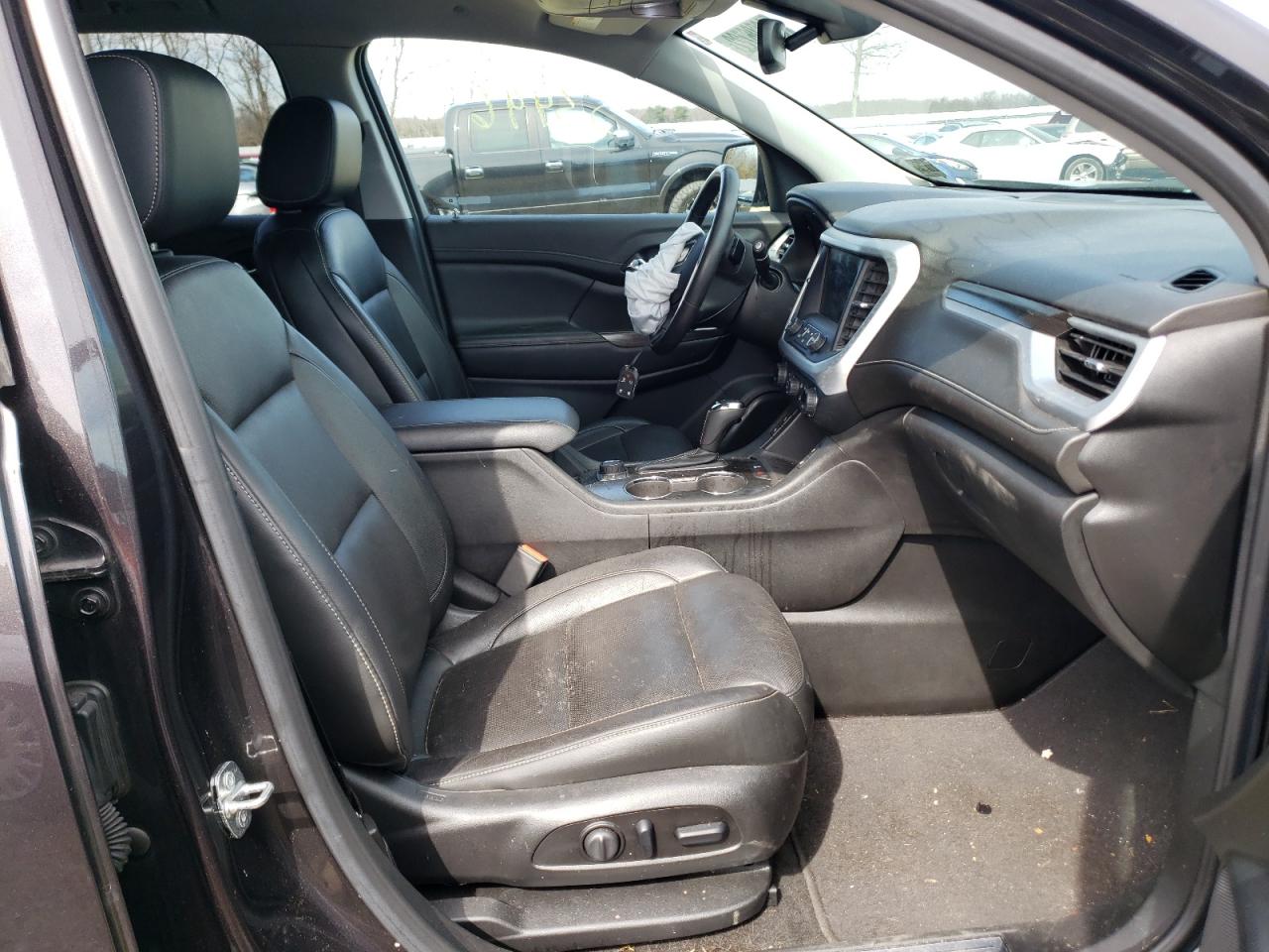 Photo 5 from auction – 2019 GMC ACADIA SLT with VIN 1GKKNULS2KZ118830