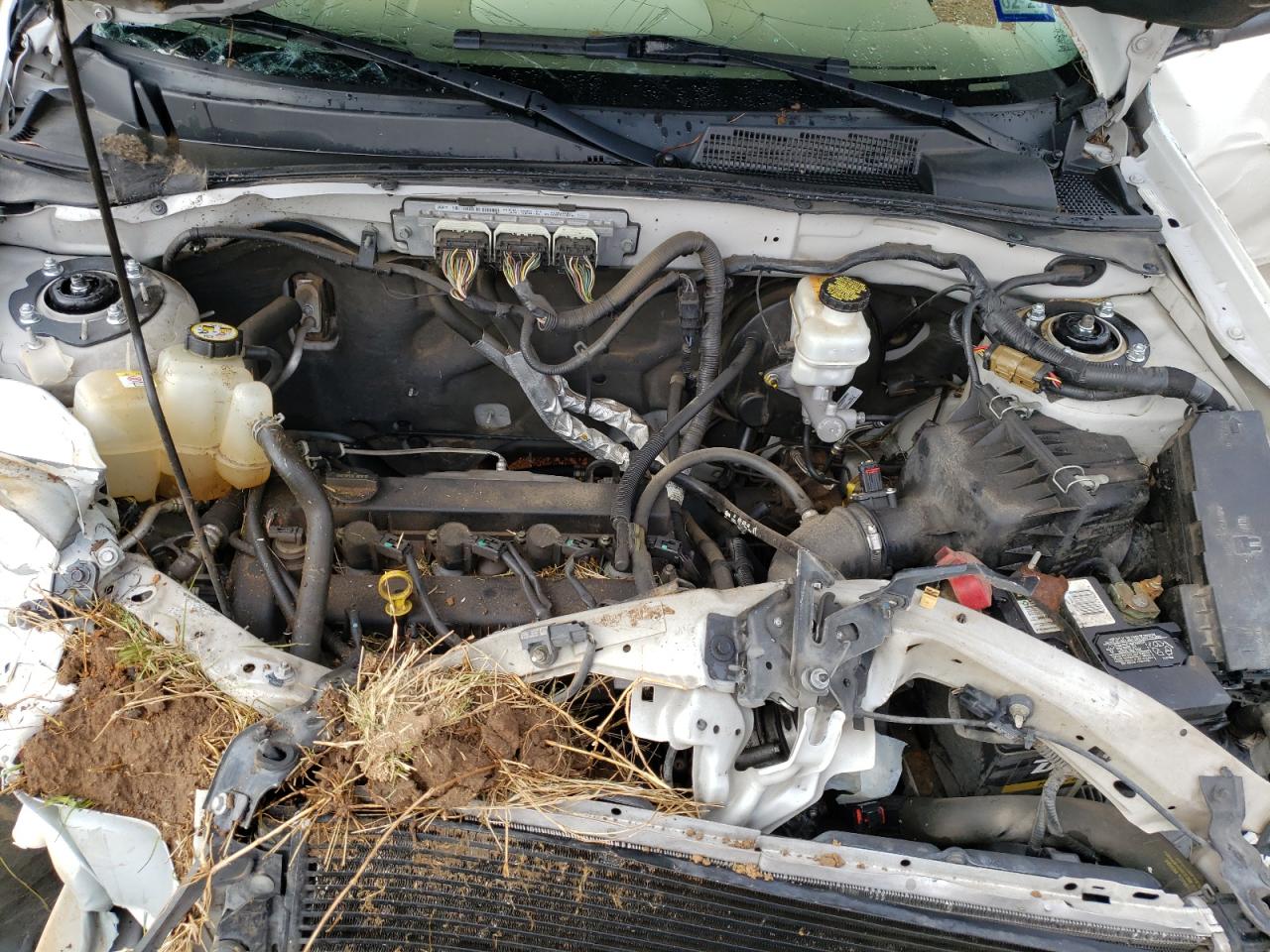 Photo 7 from auction – 2009 FORD ESCAPE LIM with VIN 1FMCU04779KC30754