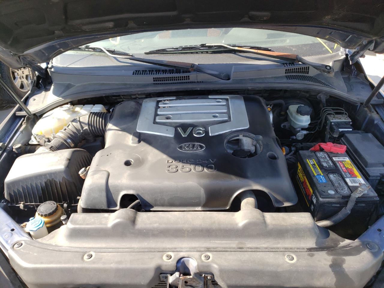 Photo 7 from auction – 2004 KIA SORENTO EX with VIN KNDJC733145315571