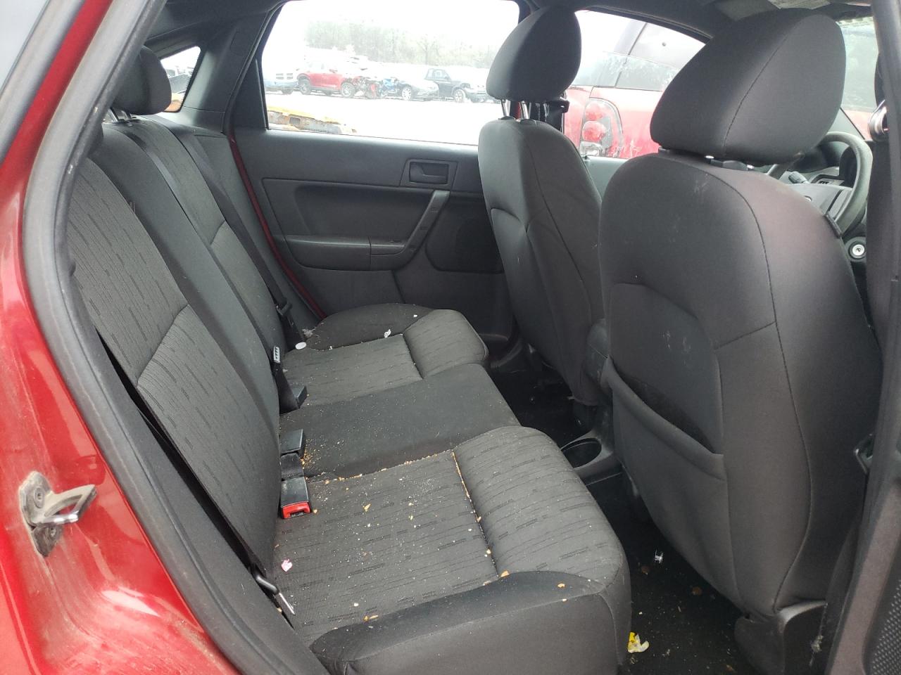 Photo 6 from auction – 2010 FORD FOCUS SE with VIN 1FAHP3FN0AW266884