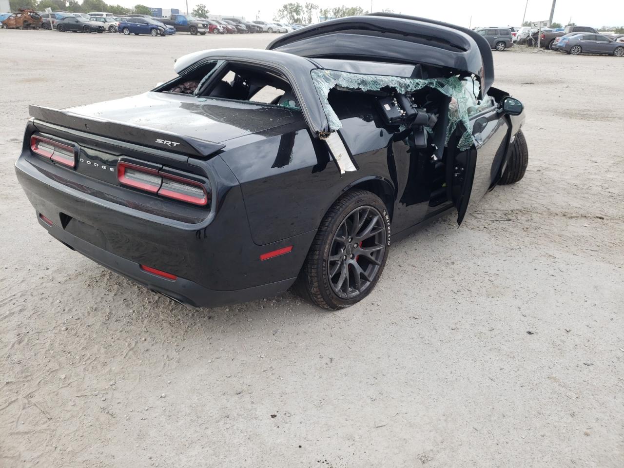 Photo 4 from auction – 2018 DODGE CHALLENGER with VIN 2C3CDZDJ8JH270569