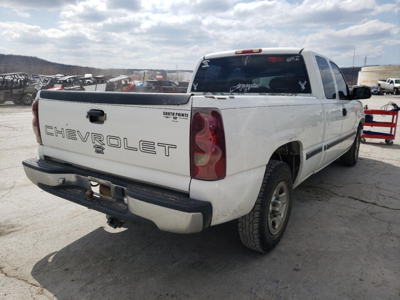 Photo 4 from auction – 2003 CHEVROLET SILVERADO with VIN 2GCEC19X831108751