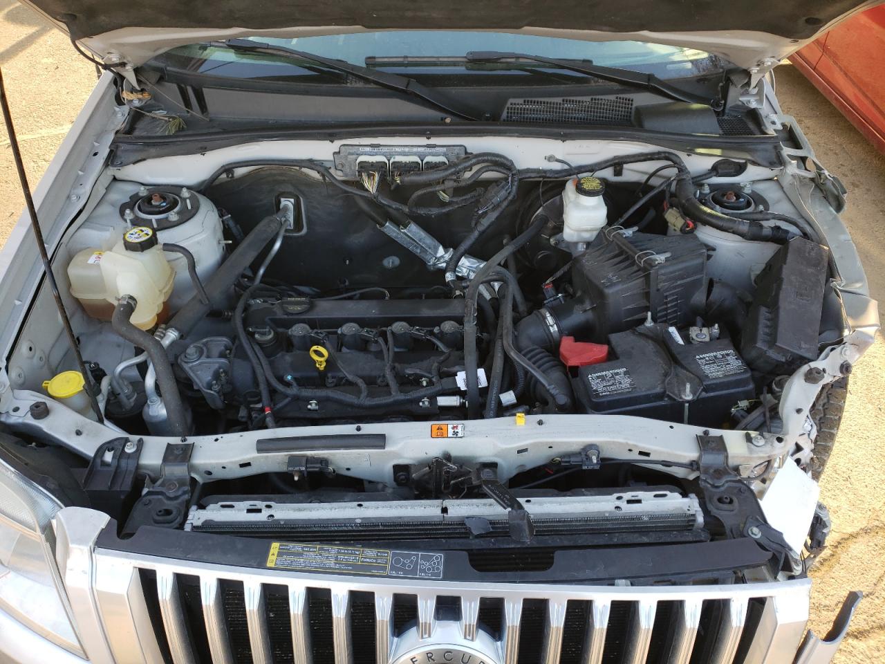 Photo 7 from auction – 2010 MERCURY MARINER PR with VIN 4M2CN9H75AKJ09669
