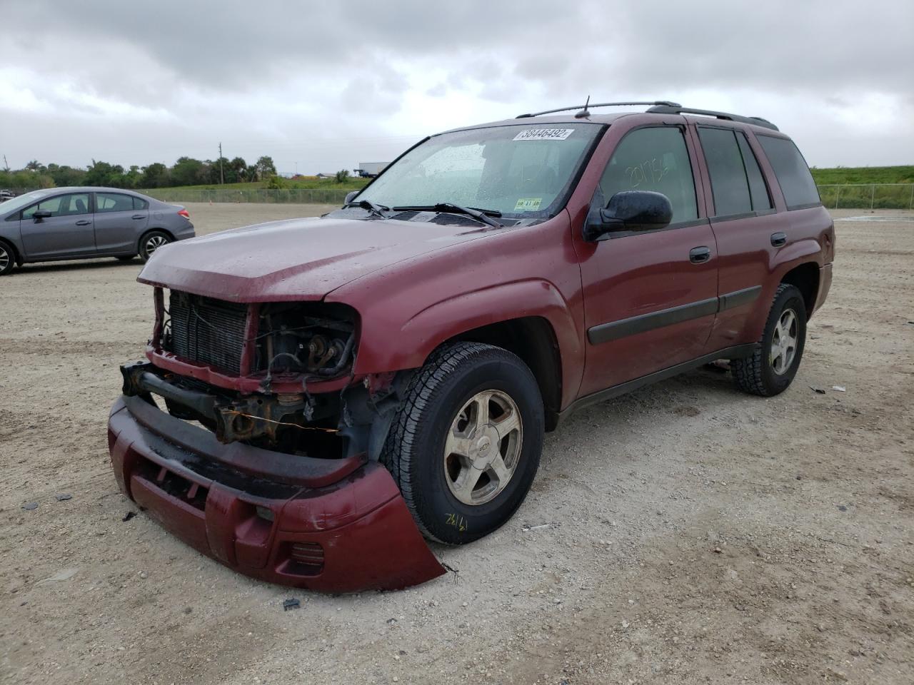 Photo 2 from auction – 2005 CHEVROLET TRAILBLAZE with VIN 1GNDT13S552259663