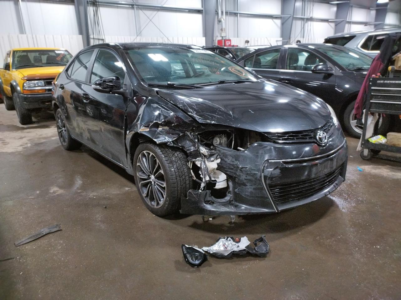 TOYOTA COROLLA L 2016 with VIN 5YFBURHE9GP405131 - Photo from auction