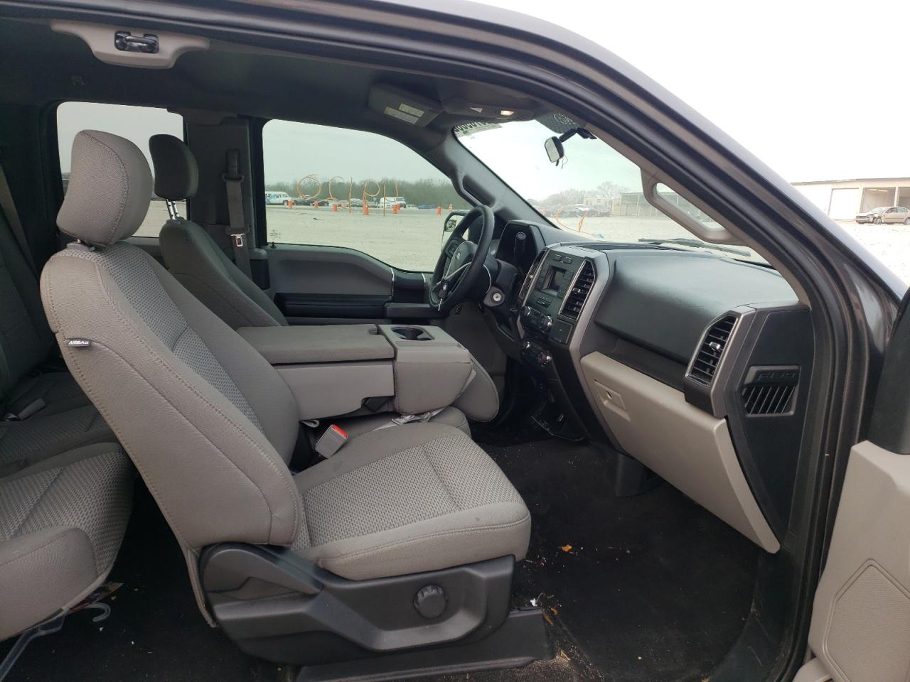 Photo 18 from auction – 2018 FORD F150 SUPER with VIN 1FTEX1CB5JFE39262