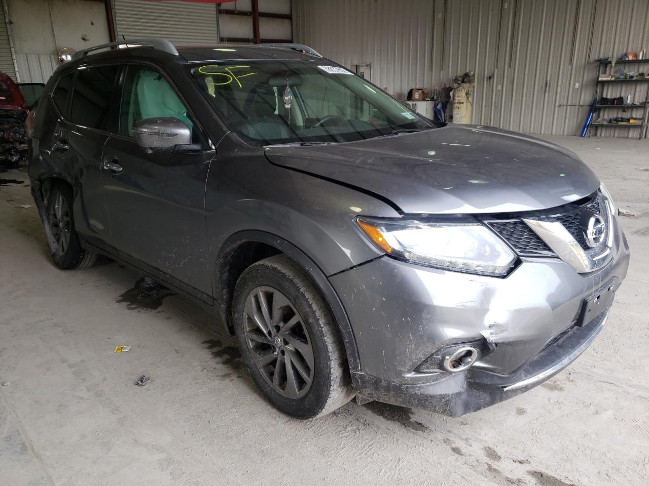 NISSAN ROGUE S 2016 with VIN 5N1AT2MV7GC915526 - Photo from auction
