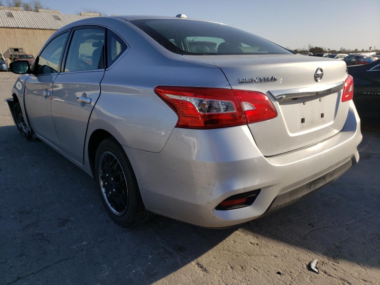 Photo 3 from auction – 2017 NISSAN SENTRA S with VIN 3N1AB7AP2HY352701