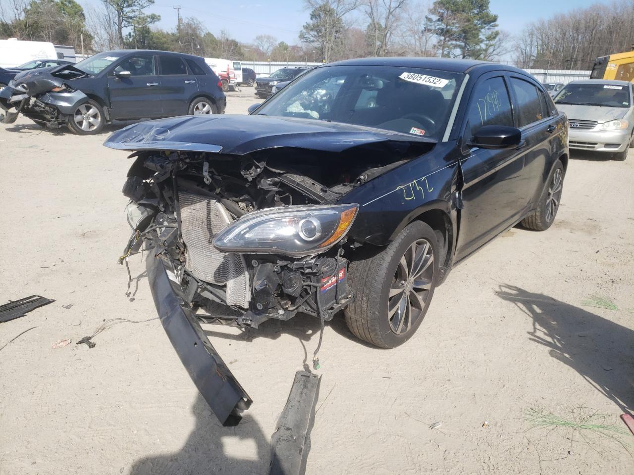 Photo 2 from auction – 2013 CHRYSLER 200 TOURIN with VIN 1C3CCBBG6DN716778