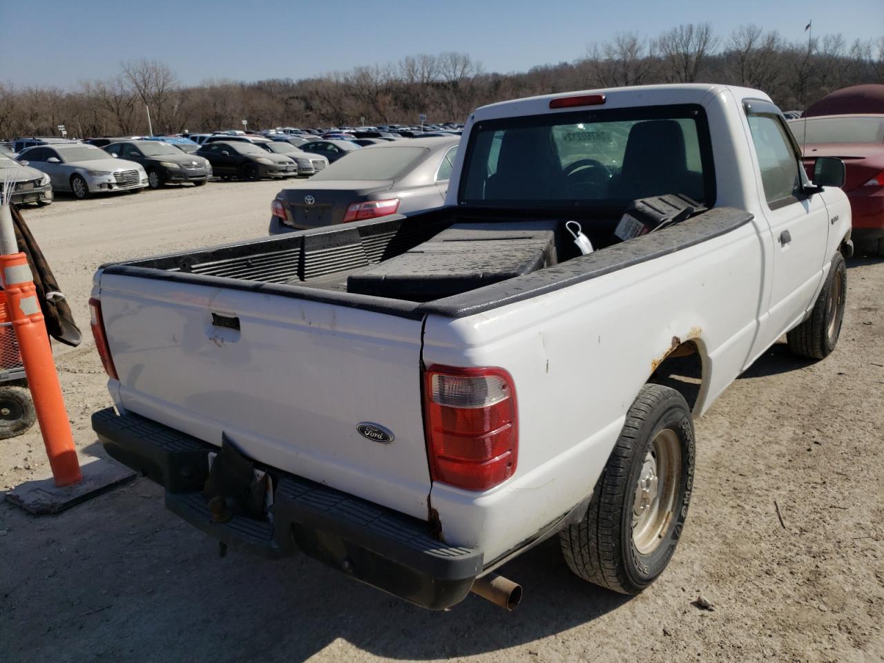 Photo 4 from auction – 2005 FORD RANGER with VIN 1FTYR10U75PA67033