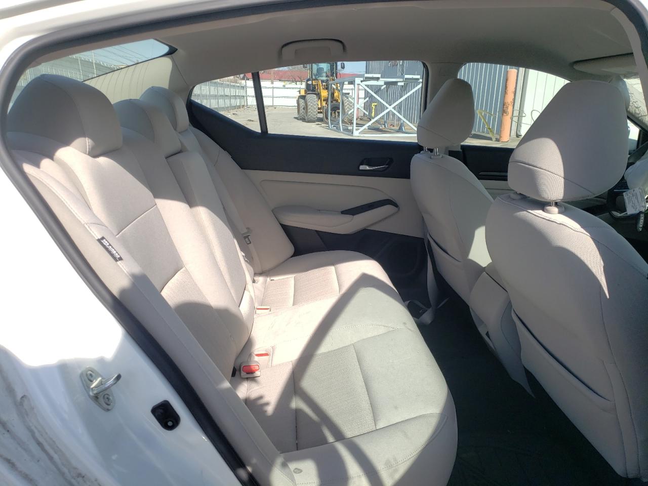 Photo 6 from auction – 2020 NISSAN ALTIMA S with VIN 1N4BL4BV3LC101994