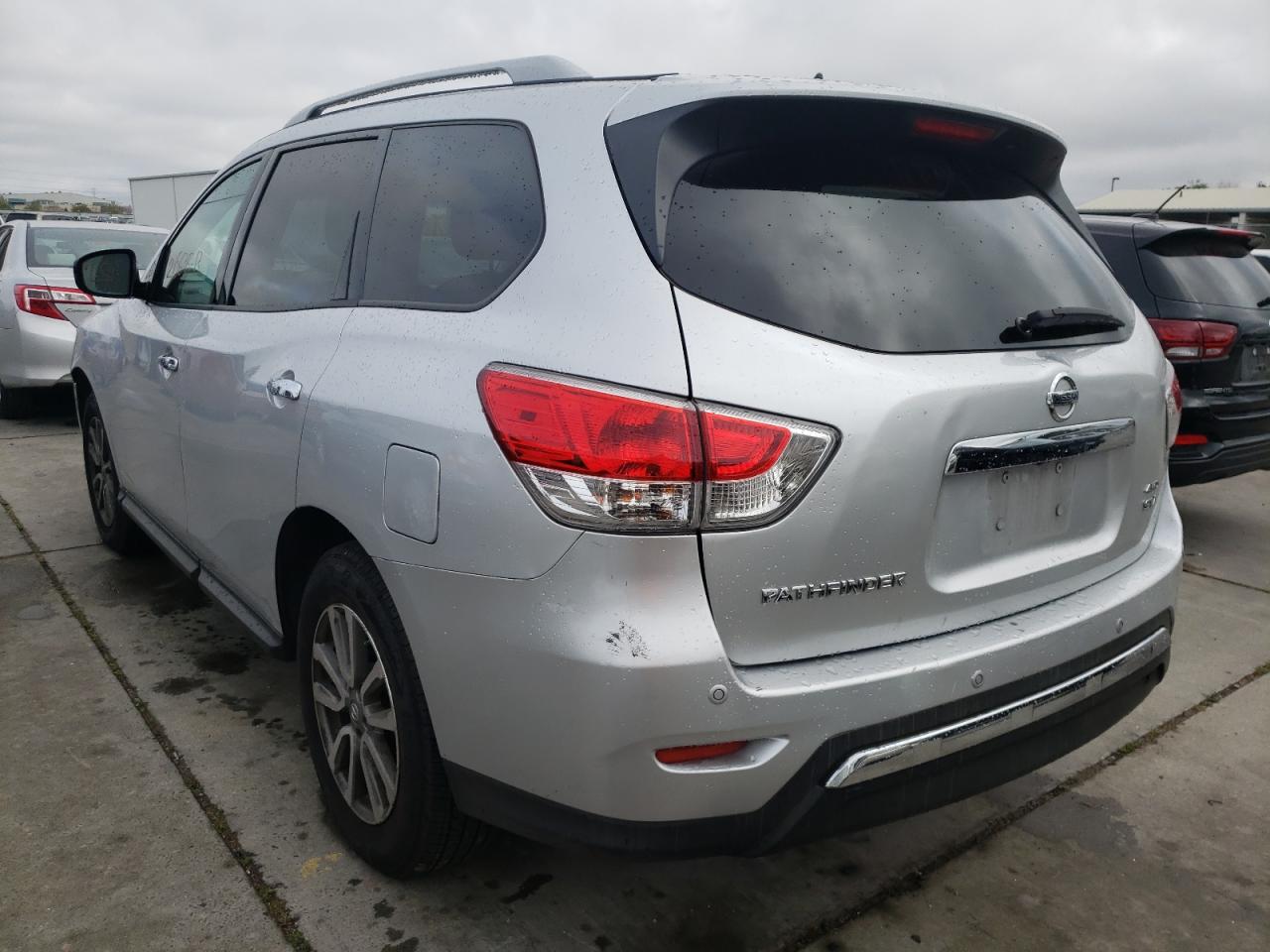 Photo 3 from auction – 2013 NISSAN PATHFINDER with VIN 5N1AR2MM7DC682250