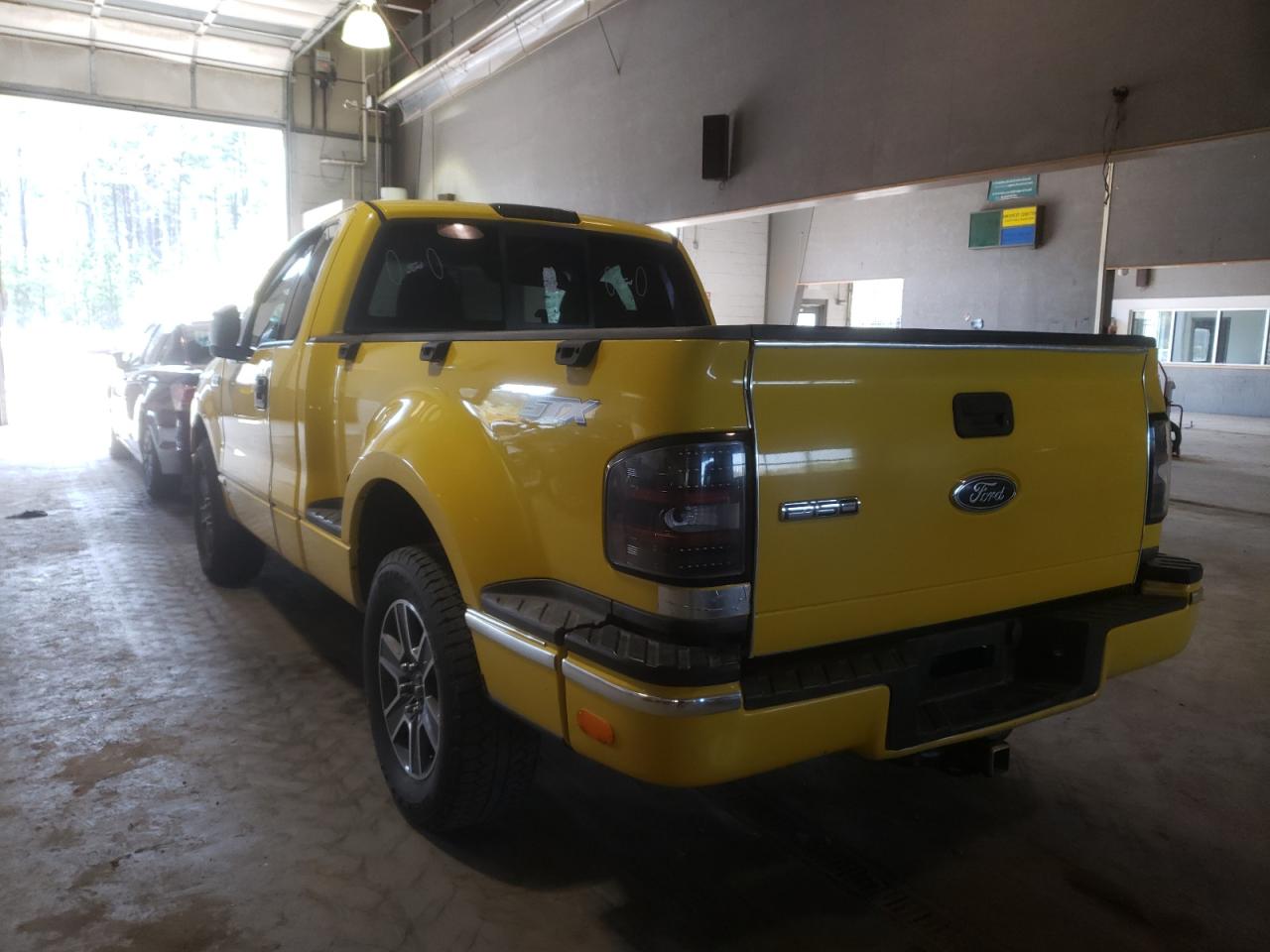 Photo 3 from auction – 2004 FORD F150 with VIN 1FTRF02W94KA01214