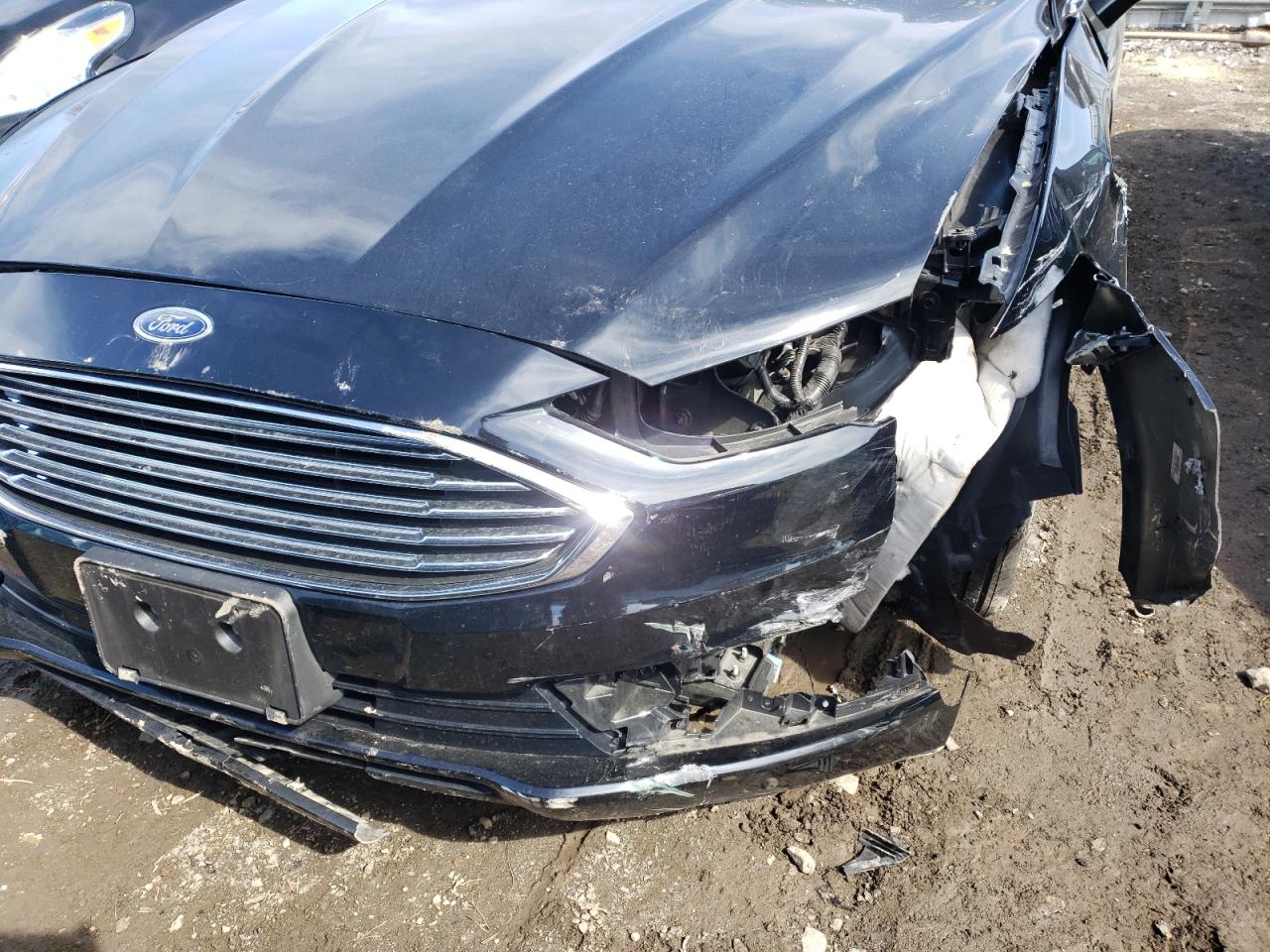 Photo 9 from auction – 2018 FORD FUSION SE with VIN 3FA6P0HD3JR220902