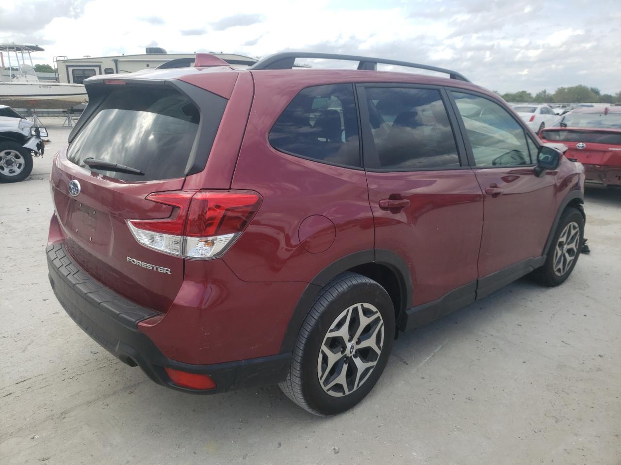 Photo 4 from auction – 2019 SUBARU FORESTER P with VIN JF2SKAEC7KH592904