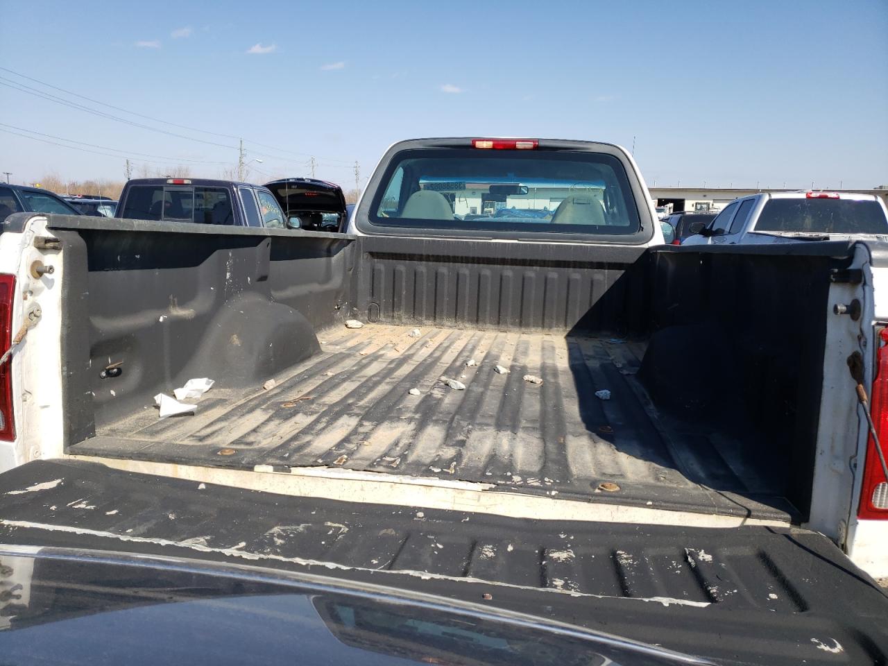 Photo 6 from auction – 2003 FORD F150 with VIN 2FTRF17W33CA23288