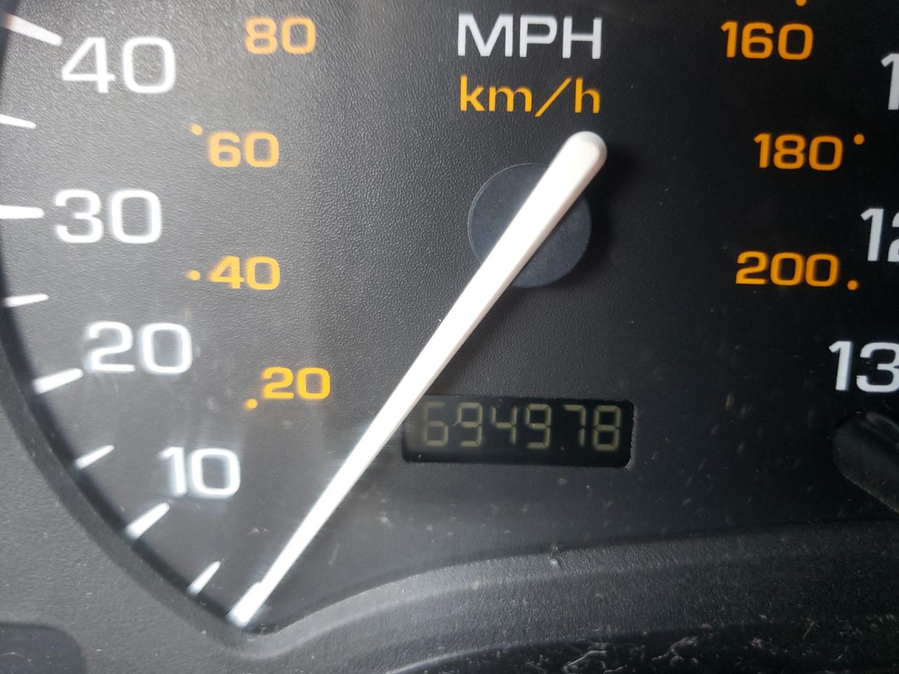 Photo 8 from auction – 2000 SATURN LS2 with VIN 1G8JW52R7YY668087
