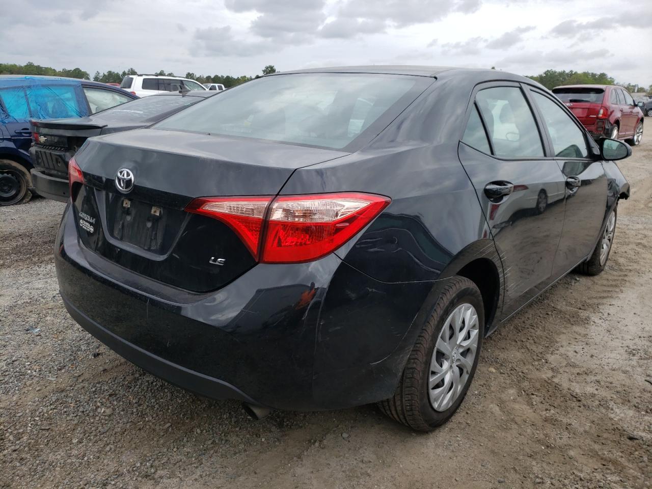 Photo 4 from auction – 2017 TOYOTA COROLLA L with VIN 5YFBURHE4HP669178