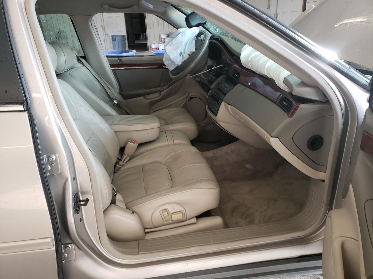 Photo 5 from auction – 2004 CADILLAC DEVILLE with VIN 1G6KD54Y54U116550