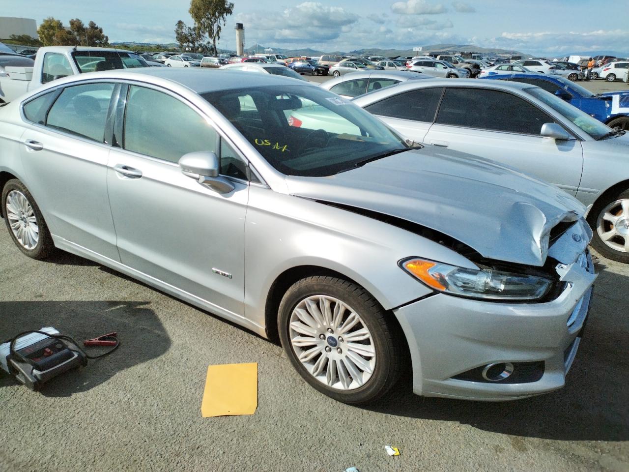 Photo 9 from auction – 2016 FORD FUSION SE with VIN 3FA6P0PU6GR357391