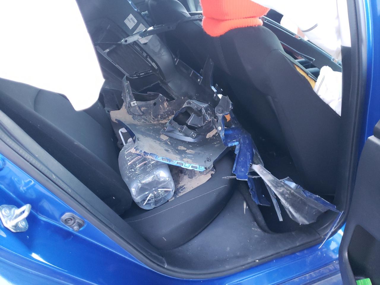 Photo 6 from auction – 2016 HONDA CIVIC LX with VIN 2HGFC2F59GH573924