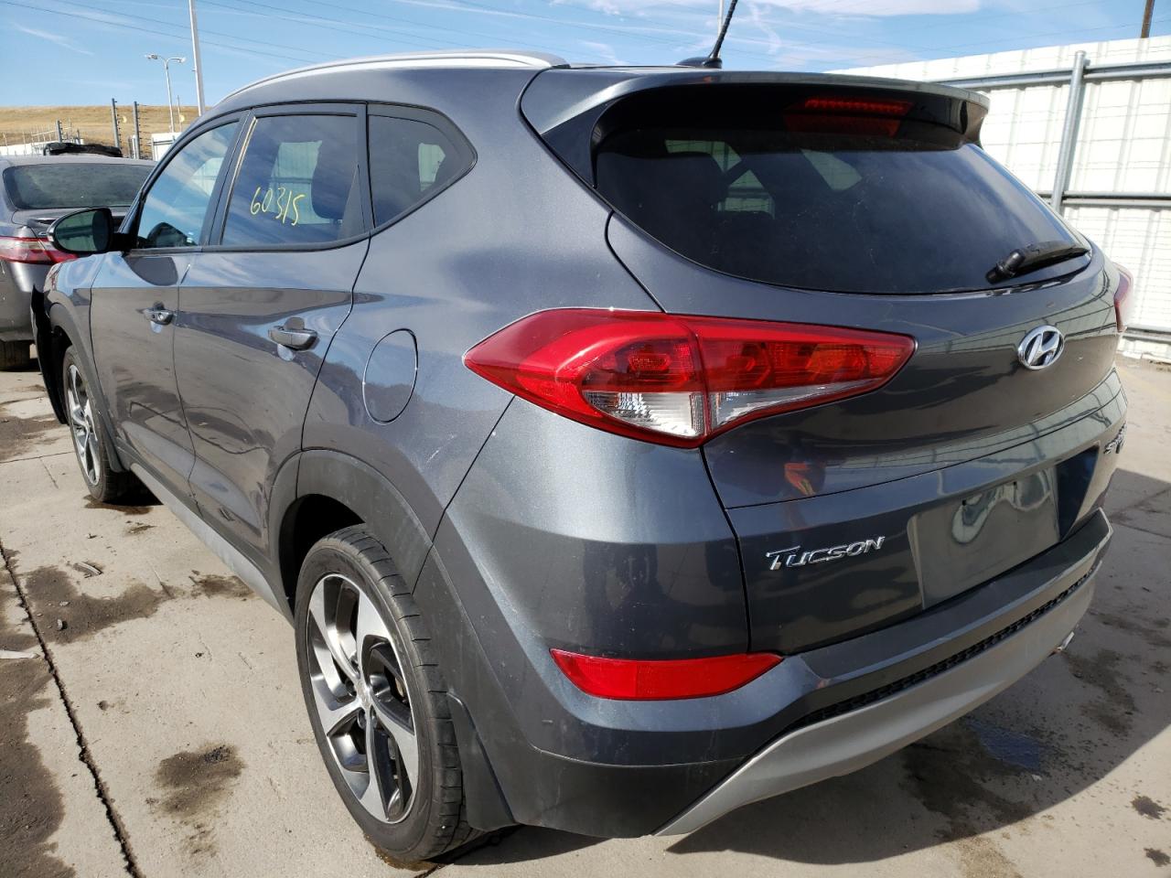 Photo 3 from auction – 2017 HYUNDAI TUCSON LIM with VIN KM8J3CA23HU361865
