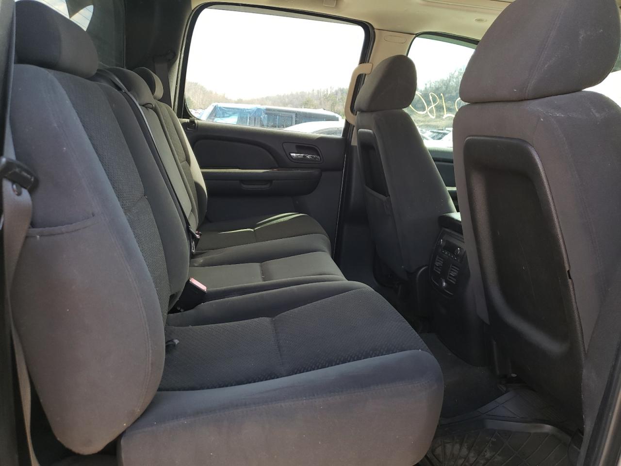 Photo 6 from auction – 2007 CHEVROLET AVALANCHE with VIN 3GNFK12337G213457