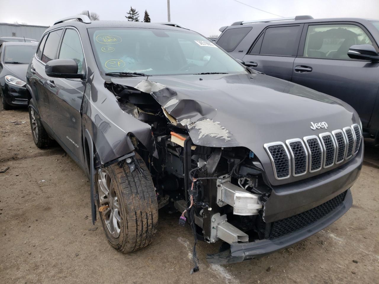 JEEP CHEROKEE L 2019 with VIN 1C4PJLLX7KD266150 - Photo from auction