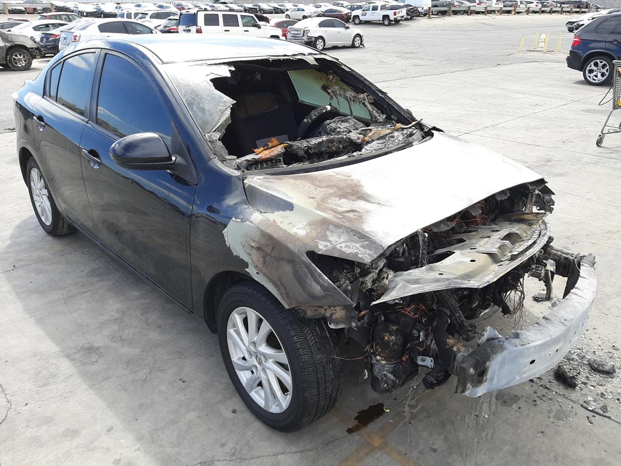 Фото 1 с аукциона – 2012 MAZDA 3 I с VIN JM1BL1V80C1528463