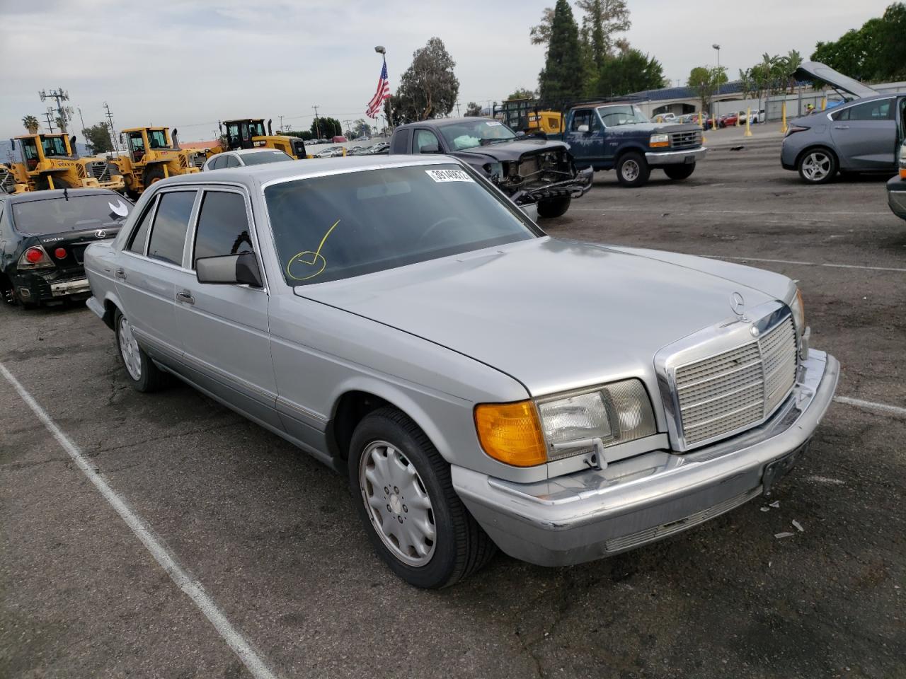 MERCEDES-BENZ 560 SEL 1990 with VIN WDBCA39E6LA515219 - Photo from auction