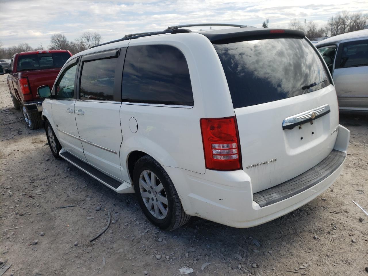 Photo 3 from auction – 2009 CHRYSLER TOWN & COU with VIN 2A8HR54129R660884