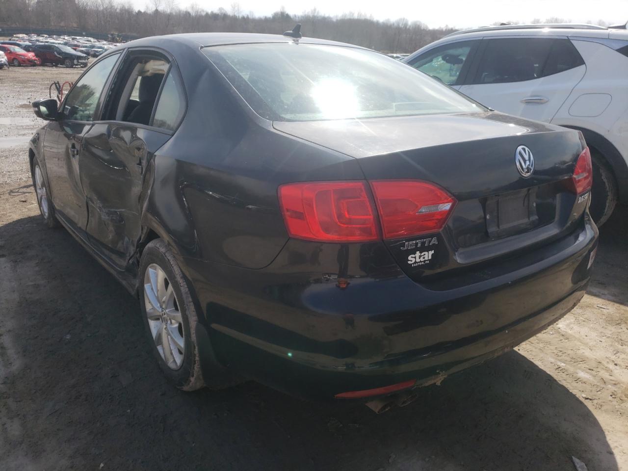 Photo 3 from auction – 2011 VOLKSWAGEN JETTA with VIN 3VWDZ7AJ6BM334473