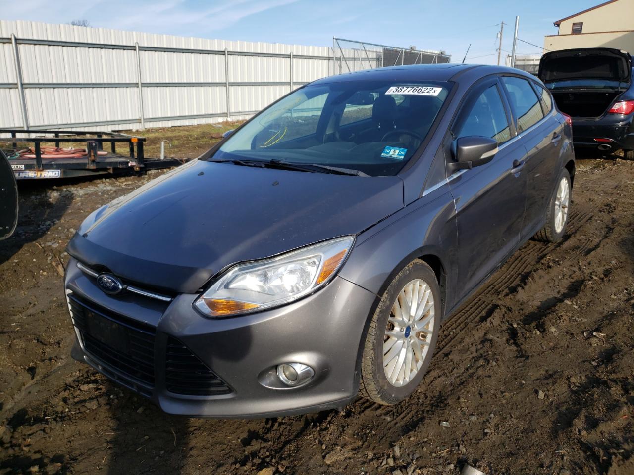 Photo 2 from auction – 2012 FORD FOCUS SEL with VIN 1FAHP3M28CL144867