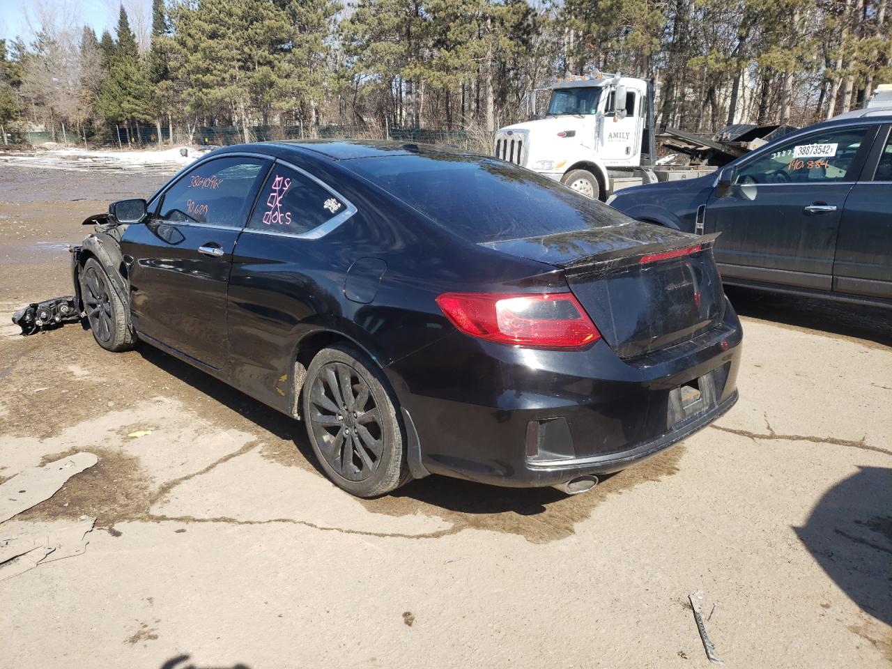 Photo 3 from auction – 2013 HONDA ACCORD EXL with VIN 1HGCT2B85DA009863