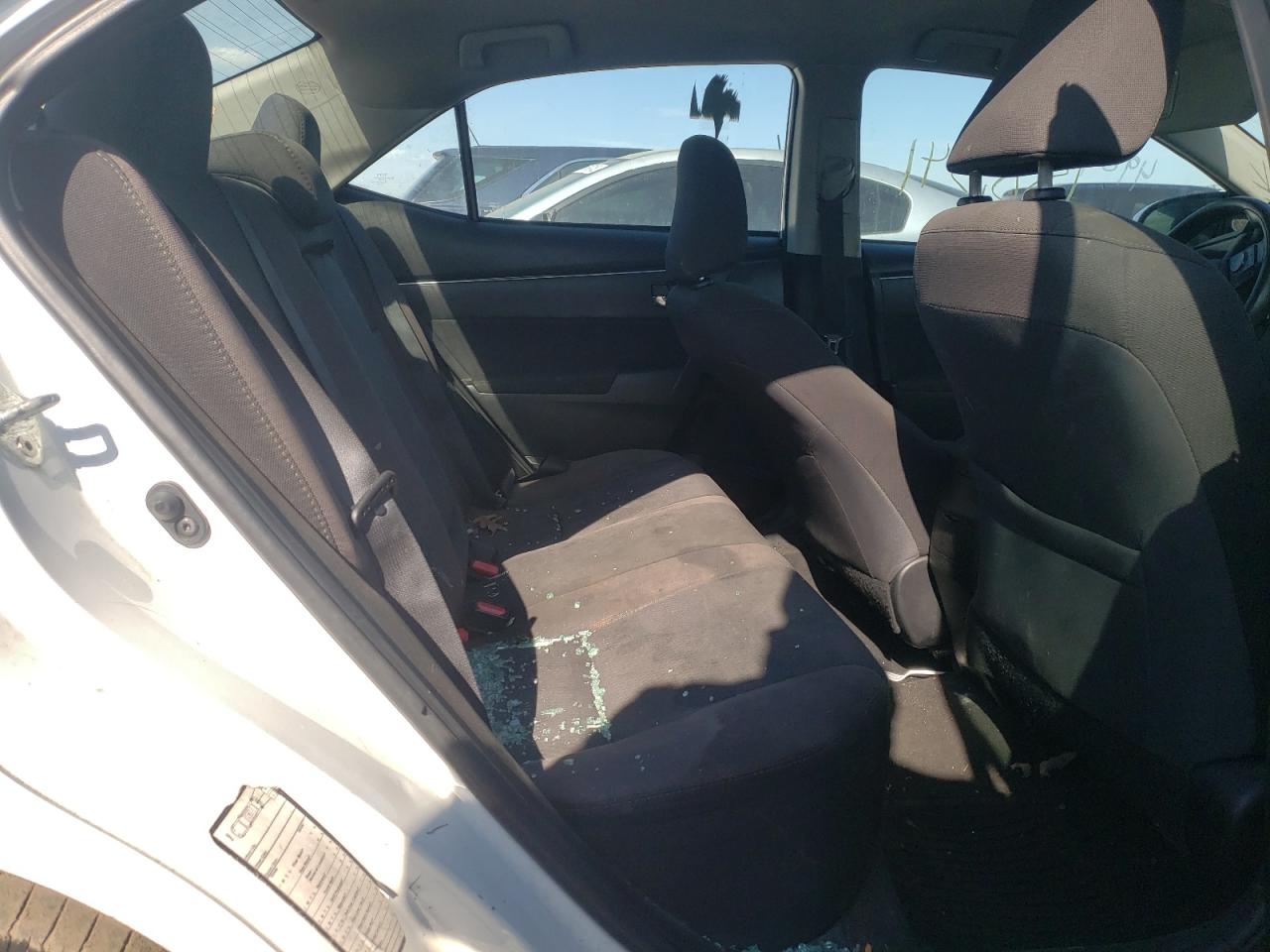 Photo 6 from auction – 2017 TOYOTA COROLLA L with VIN 5YFBURHE5HP640692