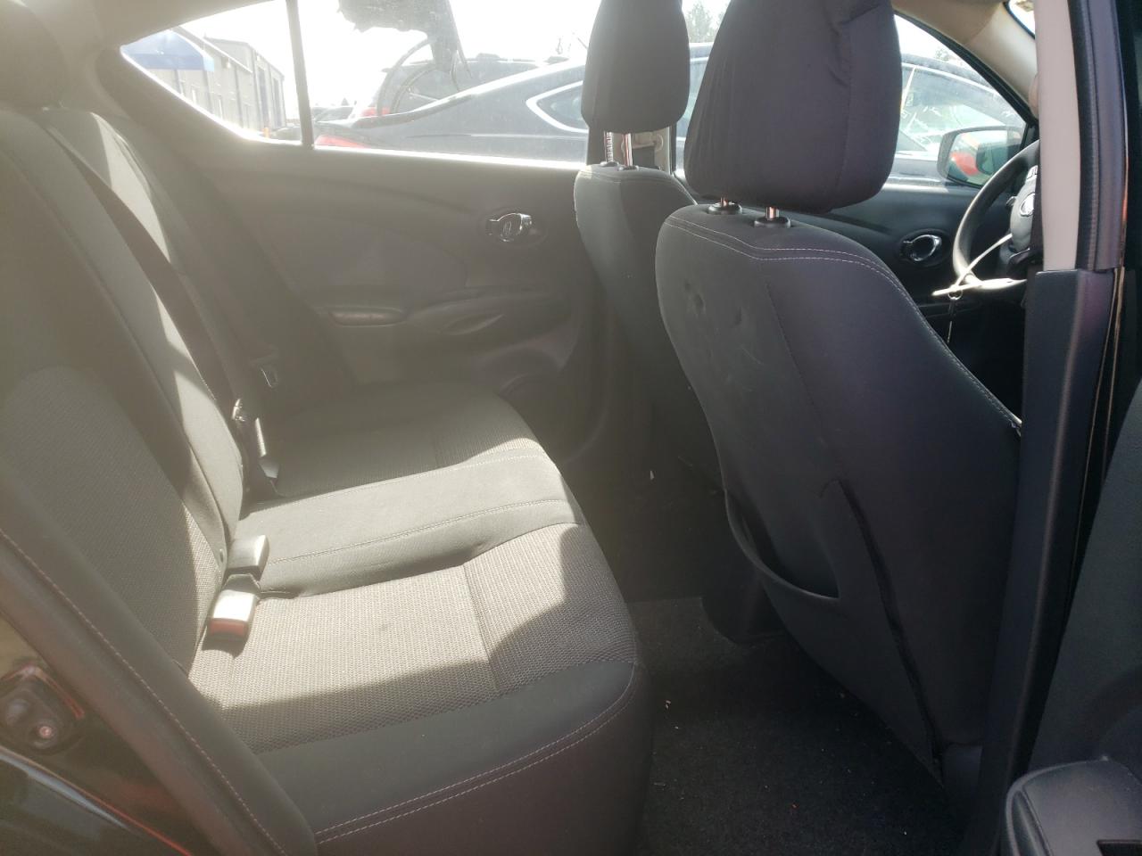 Photo 6 from auction – 2016 NISSAN VERSA S with VIN 3N1CN7AP8GL903841