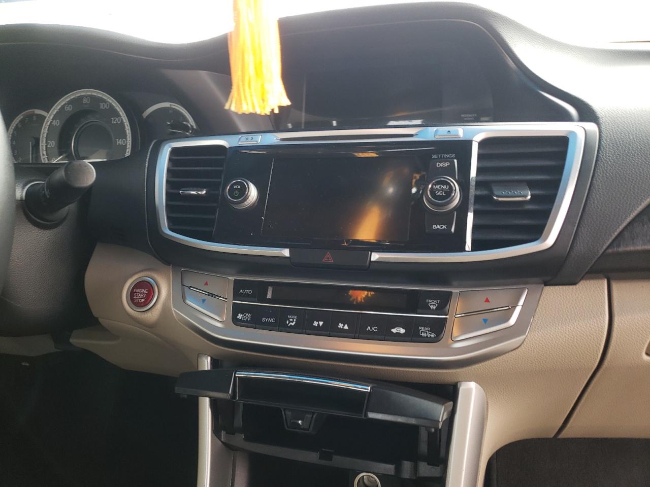 Photo 9 from auction – 2015 HONDA ACCORD EXL with VIN 1HGCR2F86FA179726